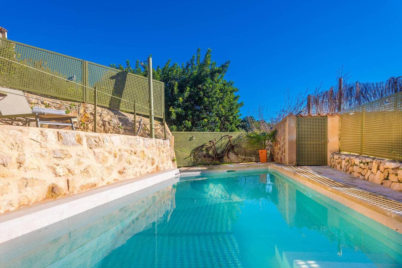 Foto 3 von 36: Es Raco - Ferienhaus mit privaten Pool in Caimari. WiFi gratis