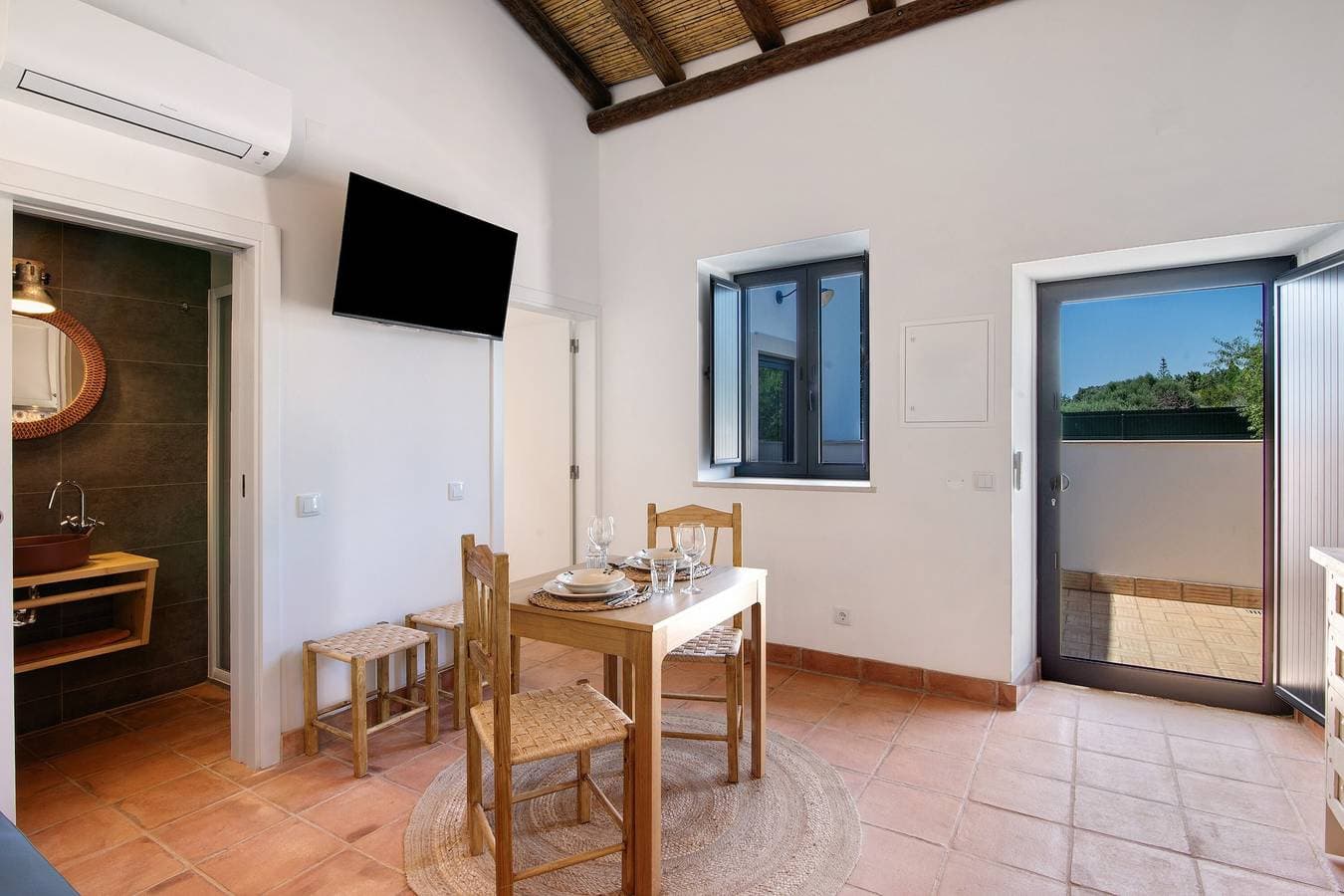 Foto 4 von 25: Ferienwohnung 'Monte Gerações 3' mit Gemeinschaftspool, WLAN und Klimaanlage