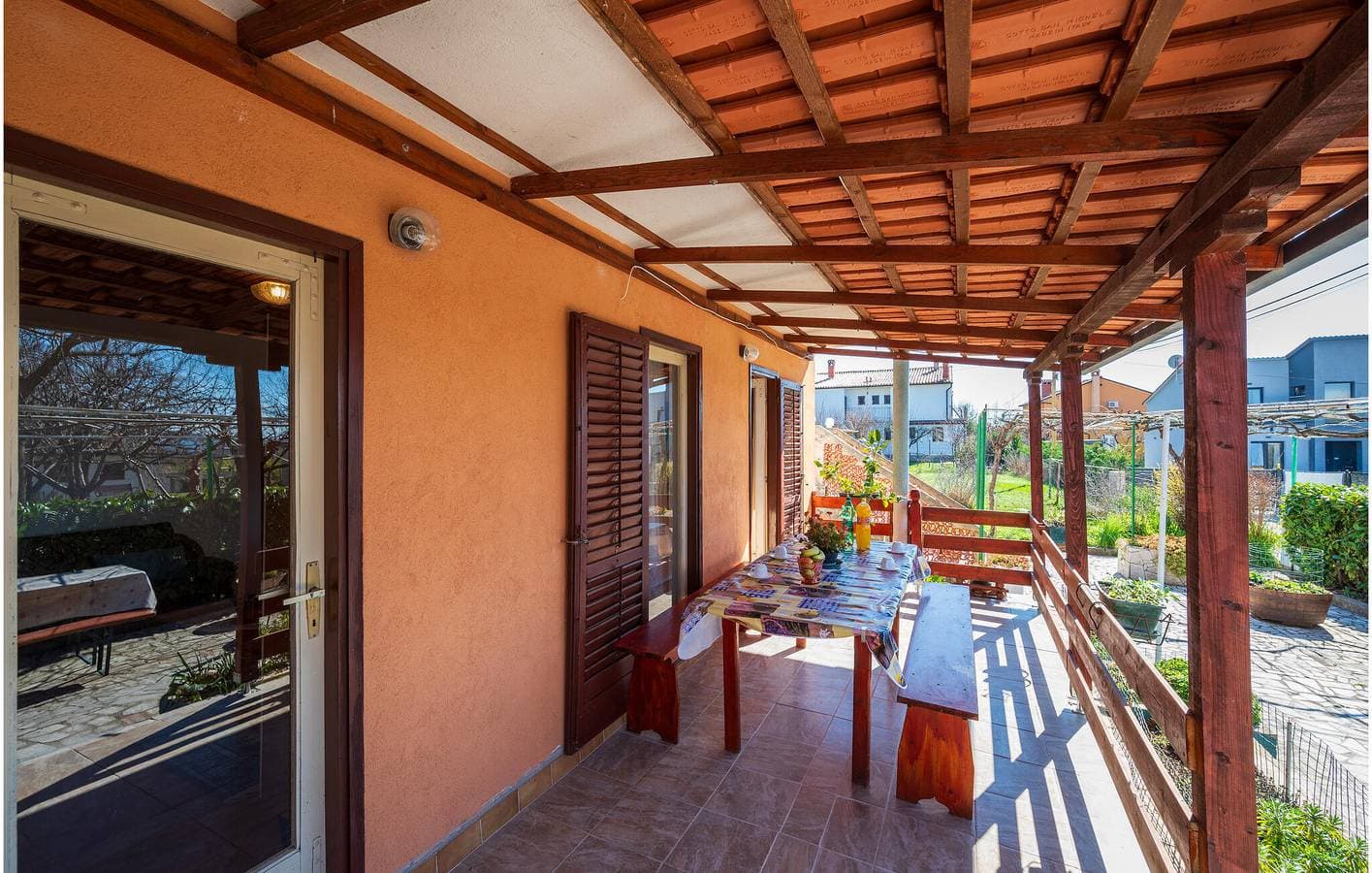 Foto 11 von 38: Gemütliche Erdgeschosswohnung mit Terrasse in der Nähe des Stadtzentrums von Labin