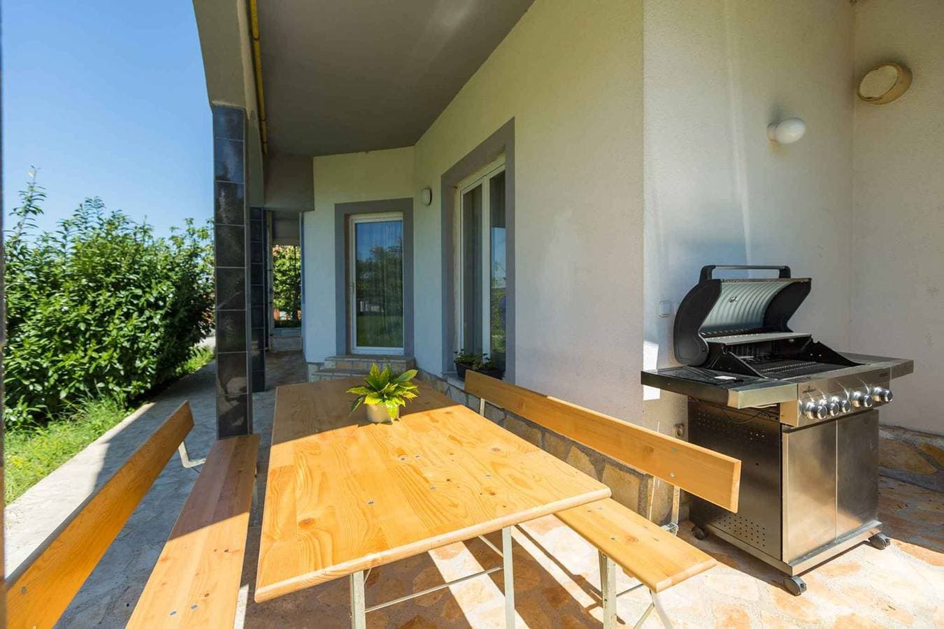 Foto 13 von 33: Ferienwohnung mit Klimaanlage und Meerblick