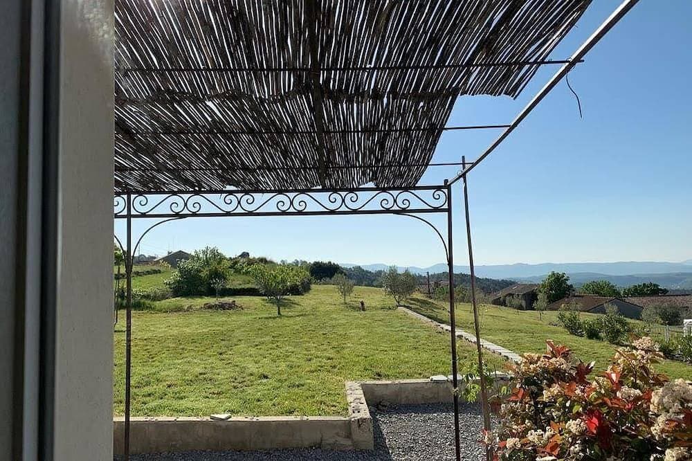 Foto 6 von 8: Mas De Vignal Gite. Cozy cottage with terrace and infinity pool