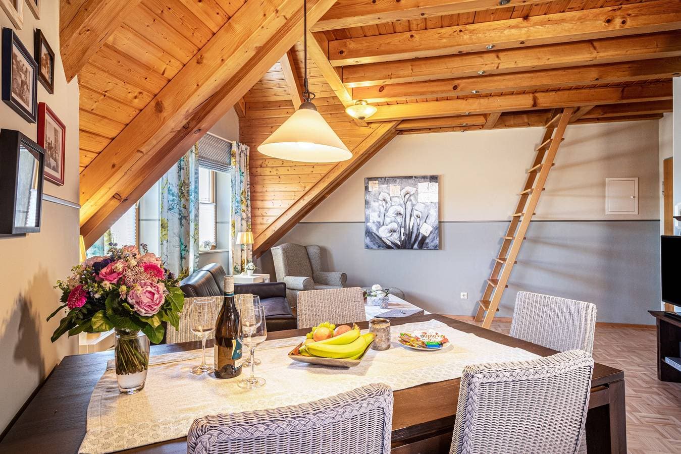 Foto 7 von 25: Schöne Ferienwohnung 6 am Trostelhof mit Balkon, Gemeinschaftsgarten & WLAN