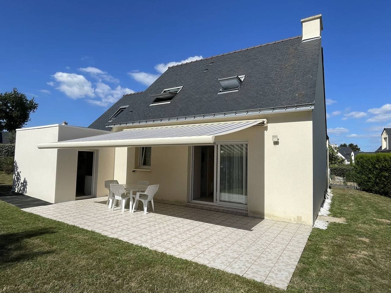 Haus für 8 Pers., nahe Strand in Sarzeau, 4 Sz, Garten 1
