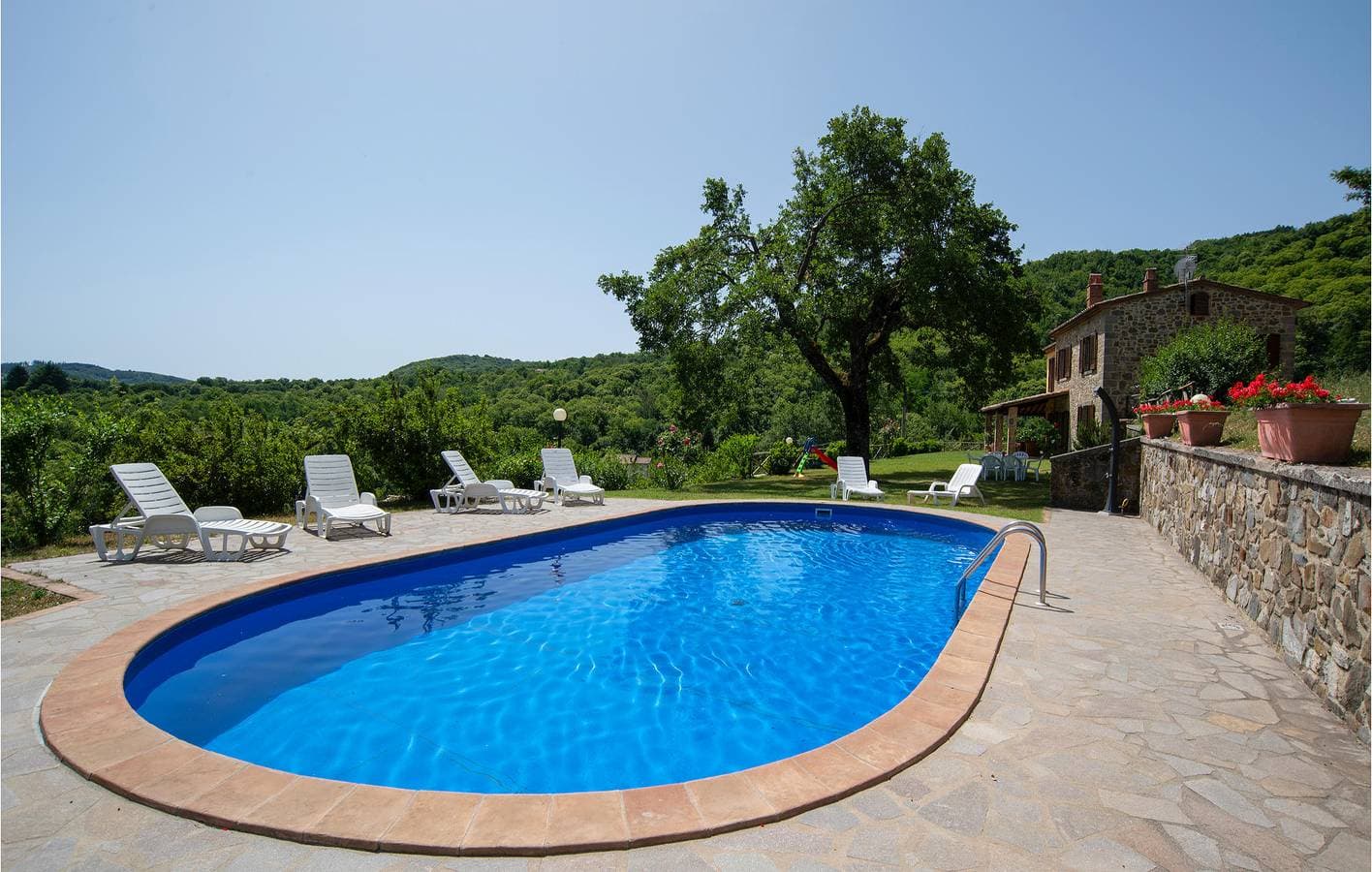 Foto 4 von 29: Appartement am Pool mit Parkplatz, Garten & WiFi