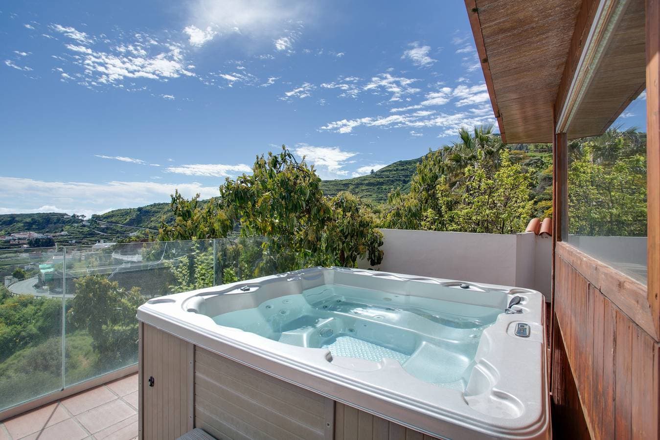 Foto 3 von 45: Ferienvilla 'Estanco 14' mit Bergblick, Wi-Fi und Klimaanlage