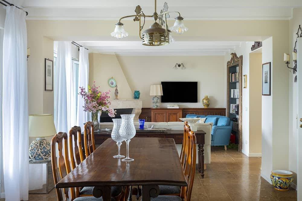 Foto 13 von 30: Villa Il Basto ist eine hübsche, neu renovierte Villa mit Blick auf das Meer und glatten Terrassen zum Entspannen