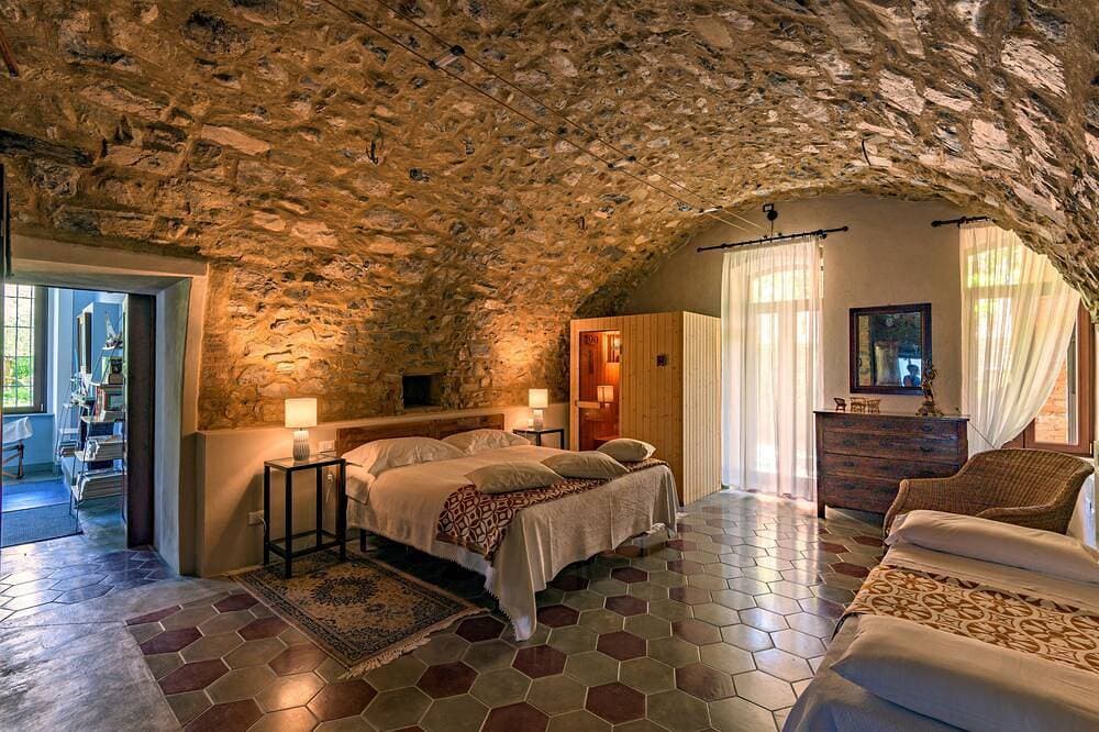 Foto 2 von 30: Residenza Liberty in riva la lago Loft