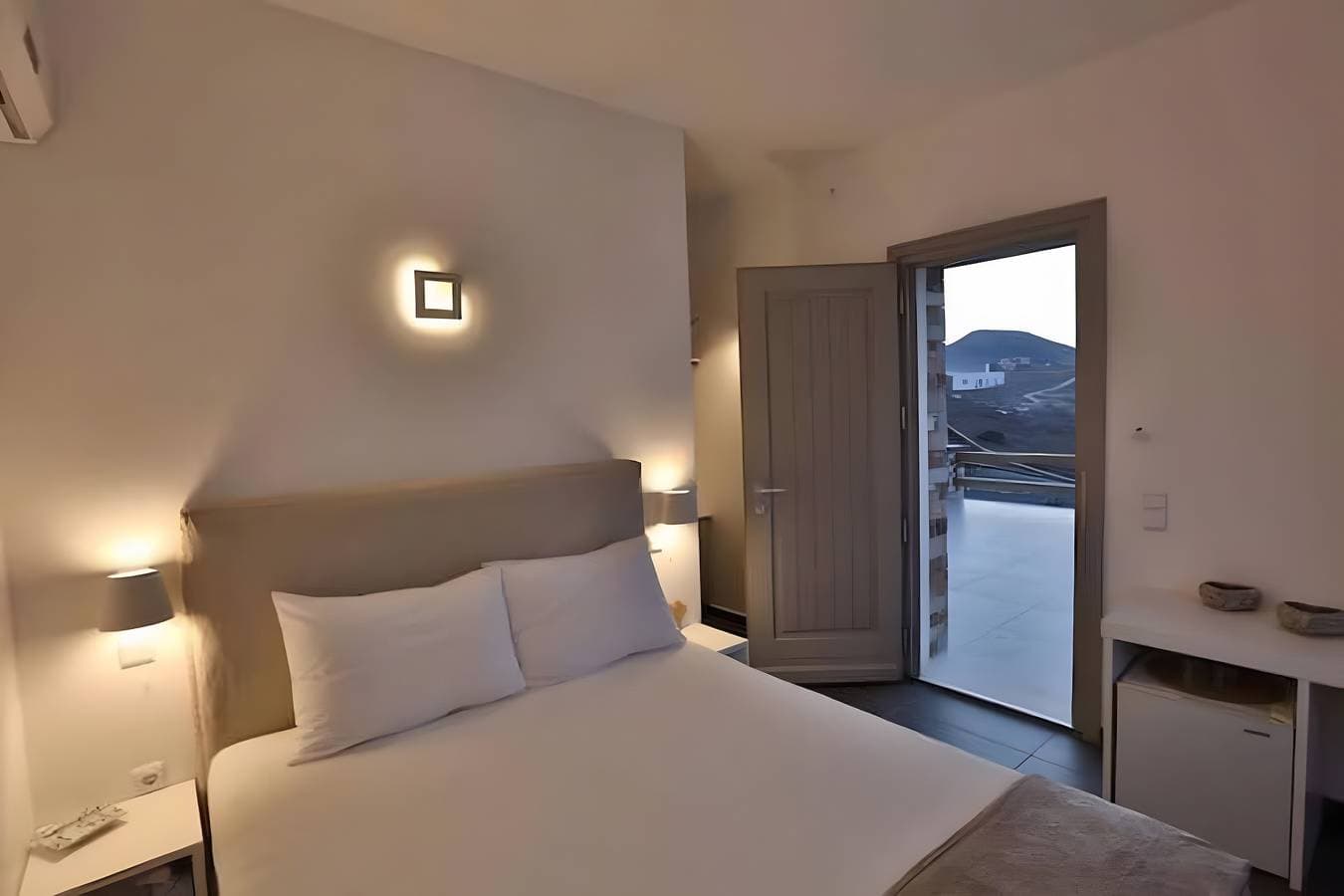Foto 12 von 44: Villa 'Lina Syros' mit Meerblick, Wi-Fi und Klimaanlage