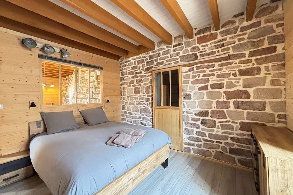 Charmante Wohnung in Luxeuil-les-Bains 1