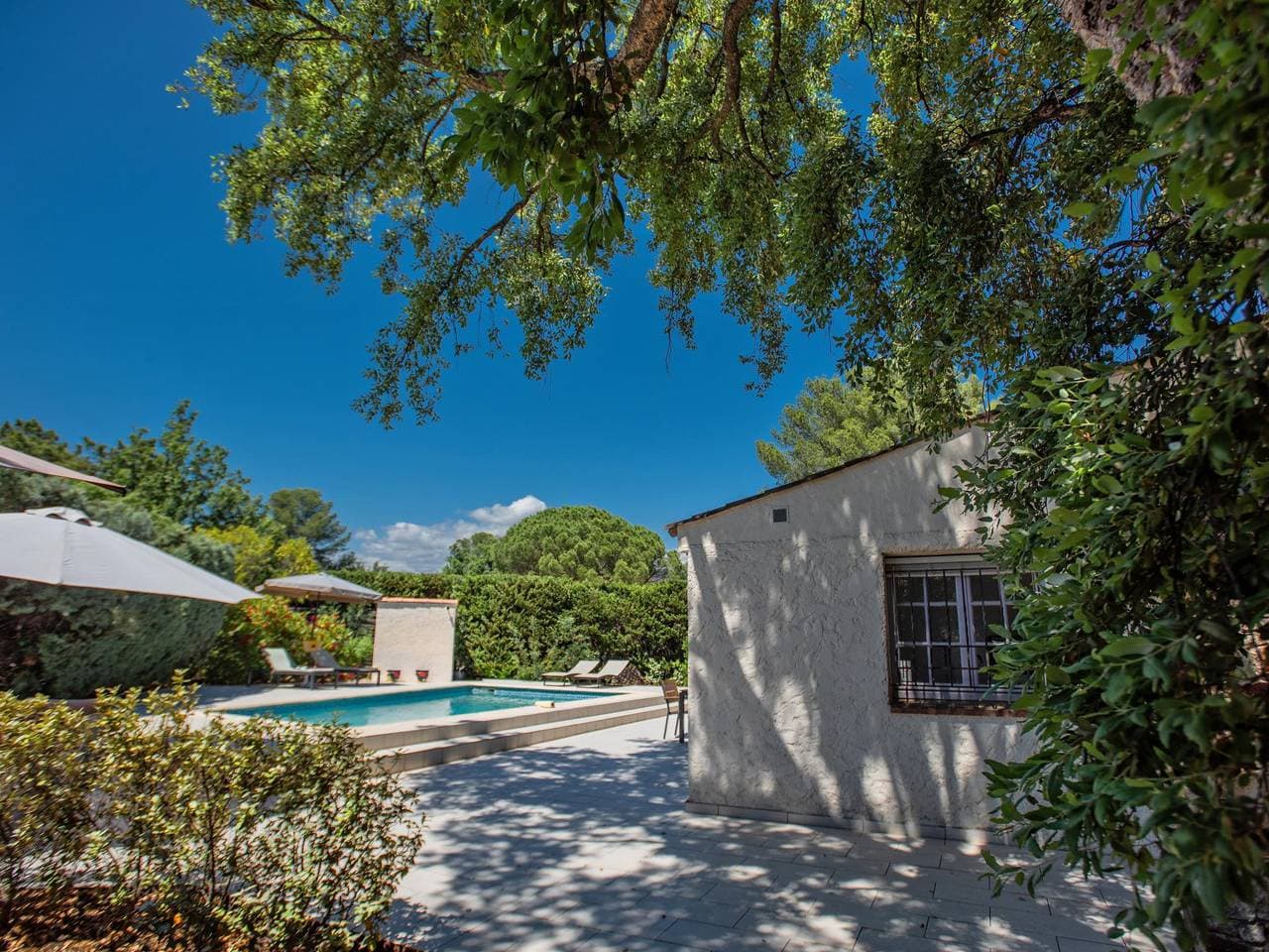 Foto 13 von 36: Ferienhaus mit Pool, 15 km vom Meer entfernt