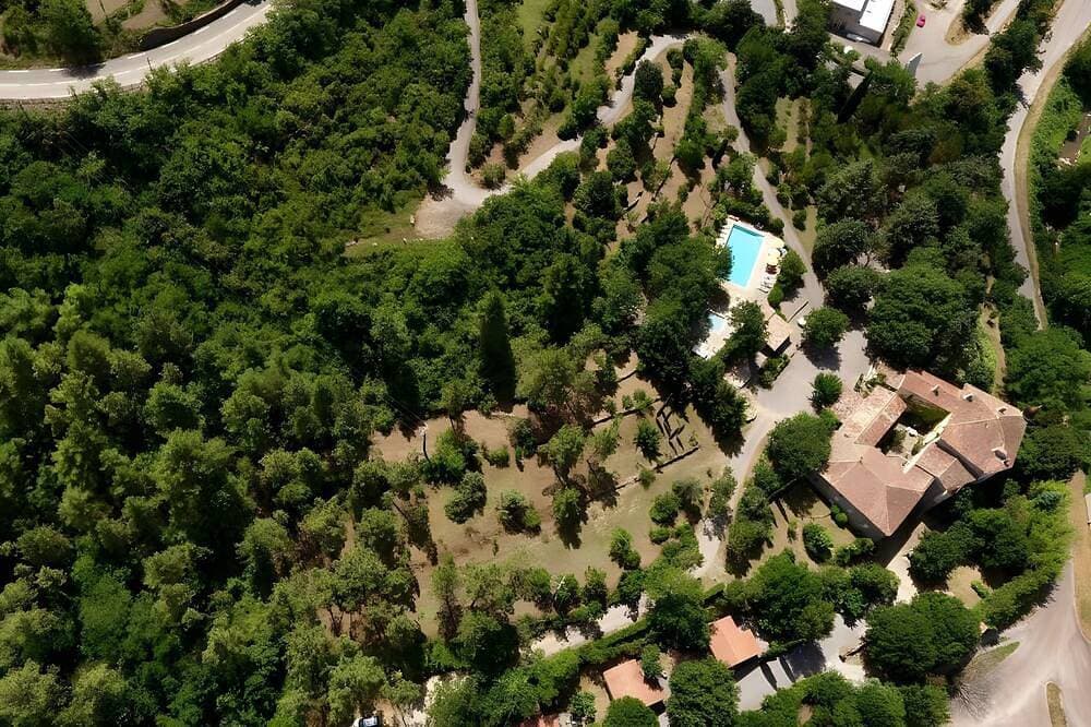 Foto 11 von 25: Ferienhaus 'La Chapelle Piscine Partagée' mit Bergblick, WLAN und Klimaanlage