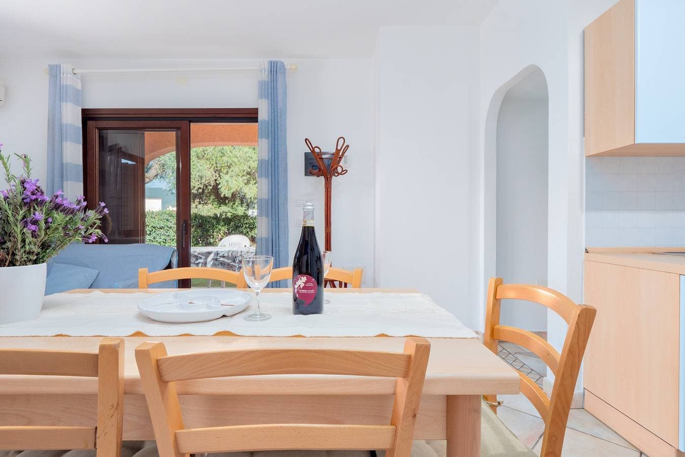 Foto 7 von 25: Ferienhaus 'Villetta Bifamiliare 3' mit WLAN, Klimaanlage, Terrasse und Garten