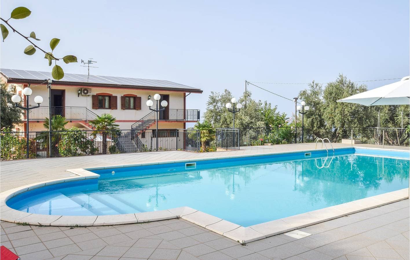 Foto 6 von 51: Apartment mit Meerblick, Pool, Parkplatz und WiFi