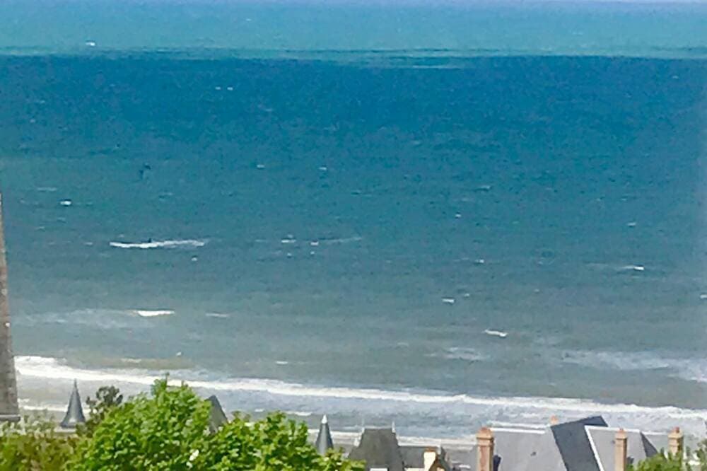 A 3km de Deauville, un Balcon sur la mer 1