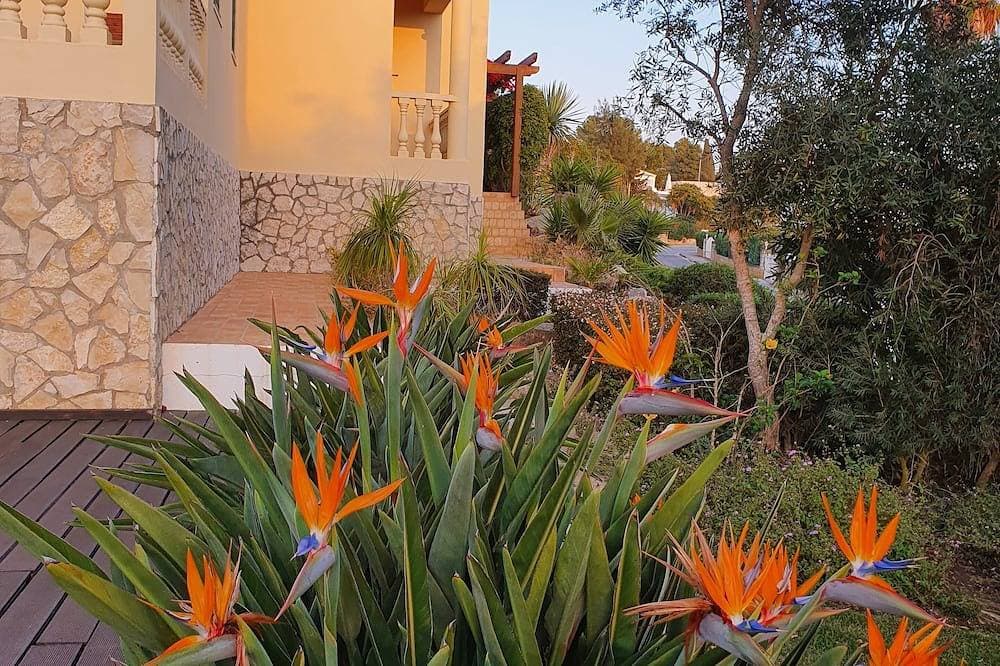 Foto 7 von 26: Luxusvilla mit 4 Schlafzimmern, Pool und Meerblick in der Nähe von Strand und Dorf
