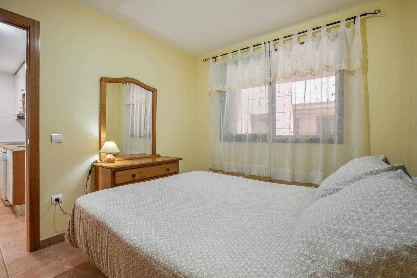 Foto 13 von 31: Ferienwohnung 'Palm Serenity' mit Gemeinschaftspool, WLAN und Klimaanlage
