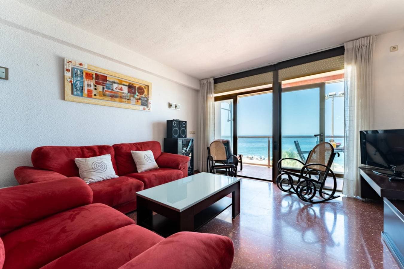 Foto 3 von 24: Ferienwohnung für 4 Personen mit Balkon/Terrasse
