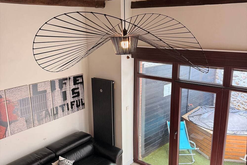 Foto 8 von 30: Studio Duplex Avec spa et Cour Privée
