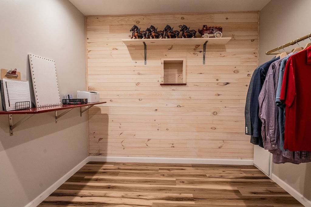 Foto 4 von 9: Private Studio with Kitchenette. Keyless Entry, Parking. Great for Extended Stay