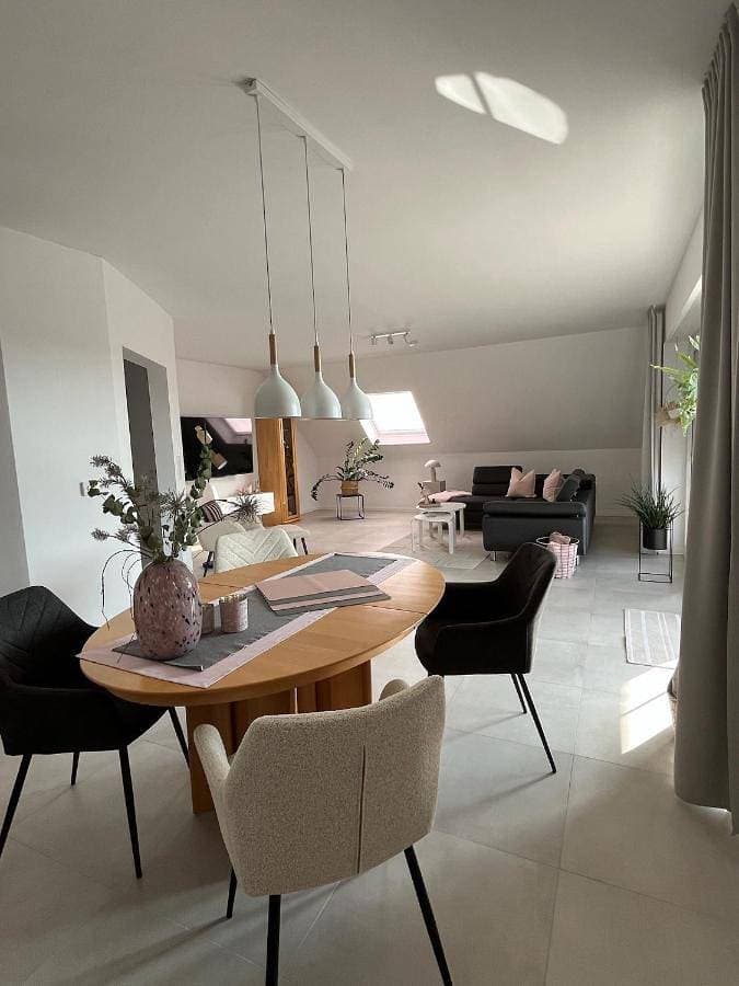 Foto 2 von 16: Two-Bedroom Apartment with Balcony