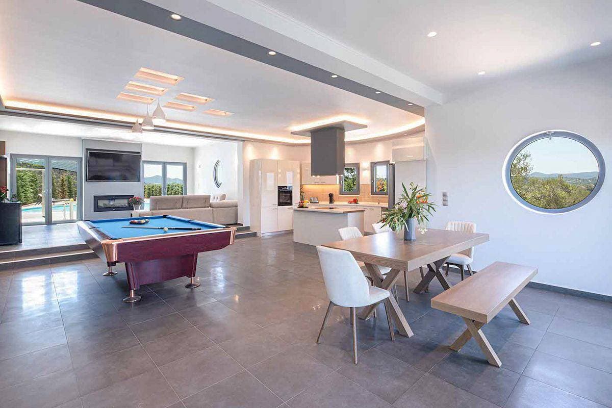 Foto 12 von 32: Villa für 12 Personen mit Balkon