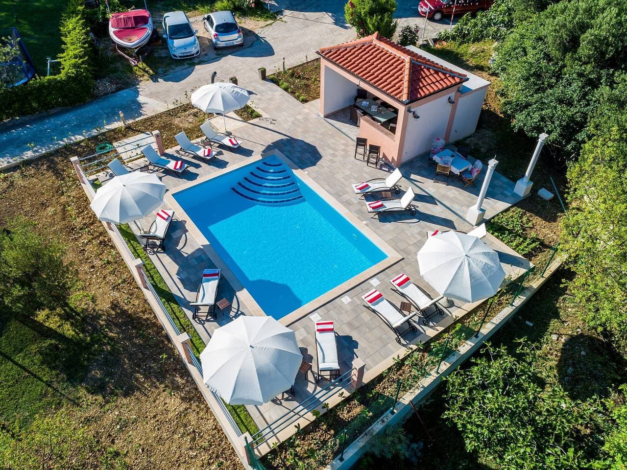 Foto 8 von 16: Apartments Mali Paradiso - Two Bedroom Apartment with Balcony and Pool View (A4)