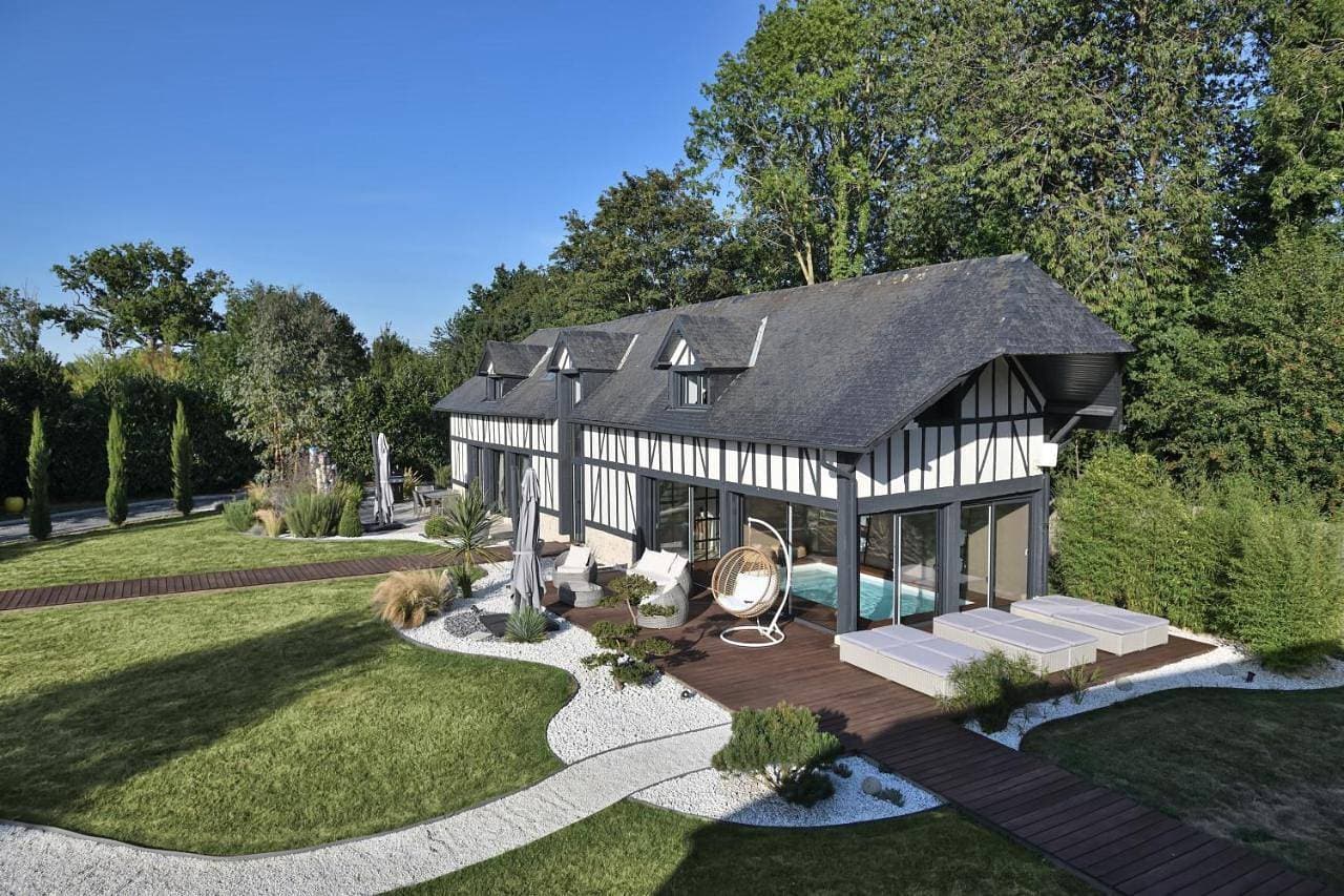 Le Jardin des Hespérides - Piscine intérieure, Jacuzzi et Sauna 1