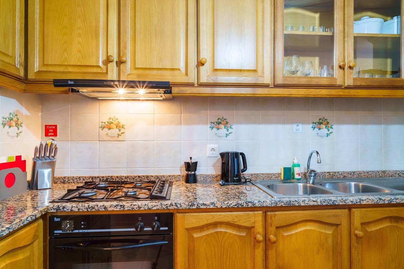 Foto 12 von 49: Ferienwohnung für 6 Personen mit Balkon
