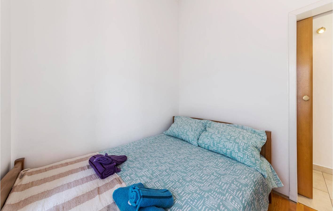 Foto 13 von 23: Charmante Ferienwohnung mit Terrasse, 2 km von der Küste und 100 m vom Restaurant entfernt