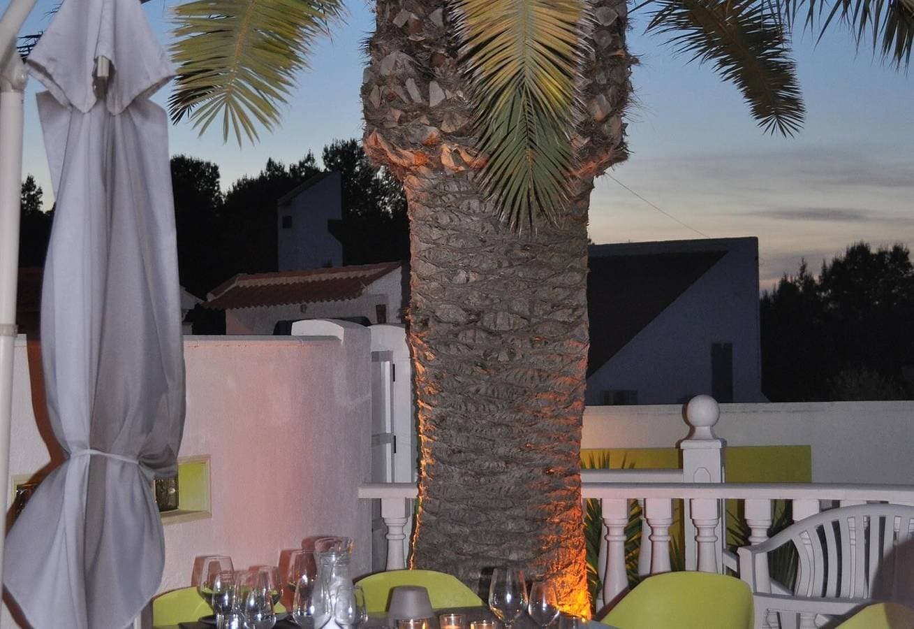 Foto 4 von 41: Villa mit privatem Pool, Terrasse, Klimaanlage und WLAN
