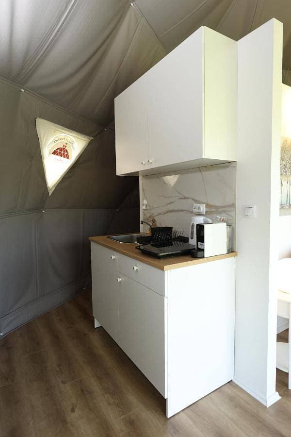 Foto 5 von 33: Tent
