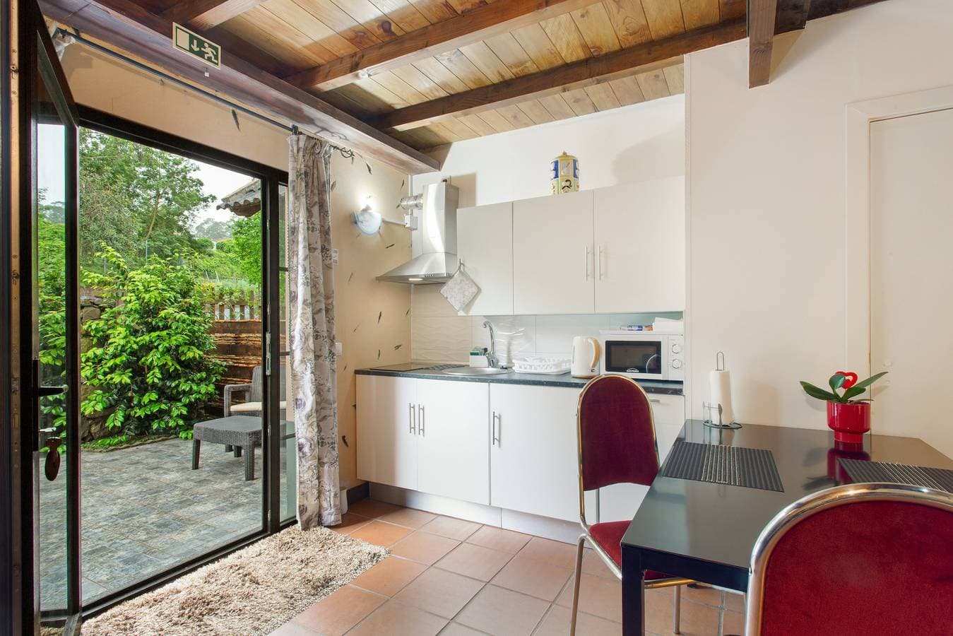 Foto 6 von 28: Apartment 'Sunset Village A' mit Meerblick, WLAN und Klimaanlage