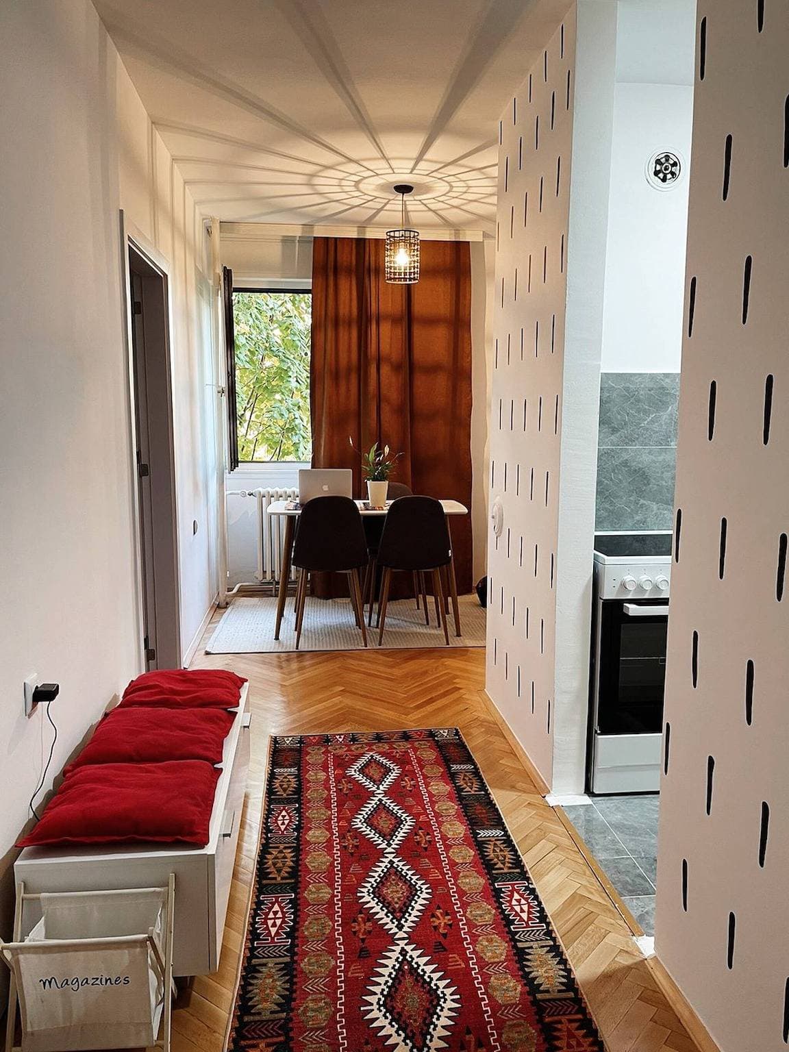Foto 9 von 25: Modernes, rustikales Apartment im Zentrum von Toro in Prishtina