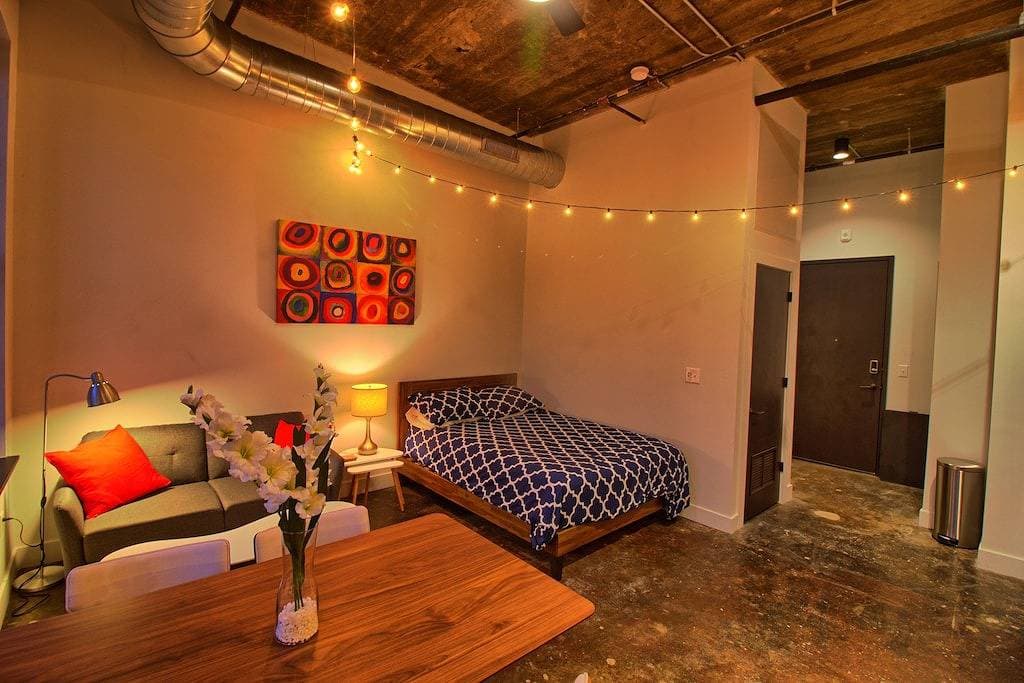 Chic Ultramodern Studio Loft w/ Designer Features 1