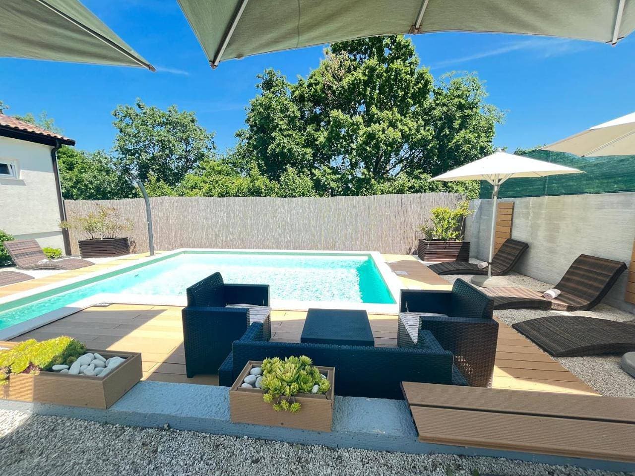 Foto 11 von 45: Villa with Private Pool