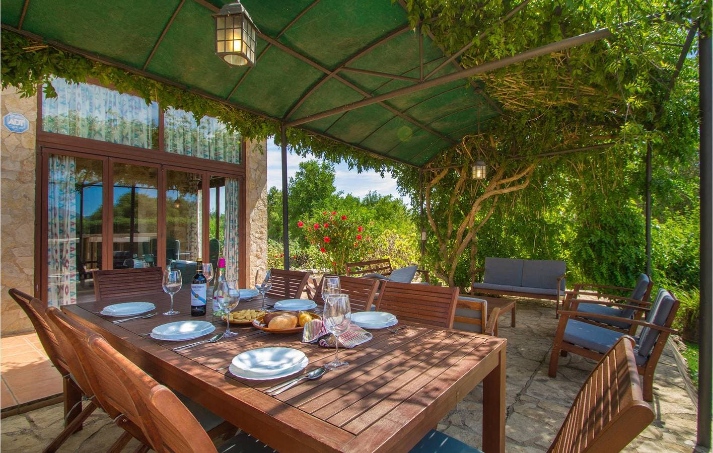 Foto 8 von 34: 200 sqft Apt | Pool, Küche, Kamin | 2.5km nach Es Garrovers