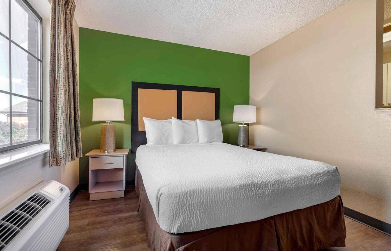 Foto 6 von 18: Deluxe Studio with 1 Queen Bed - Non-Smoking
