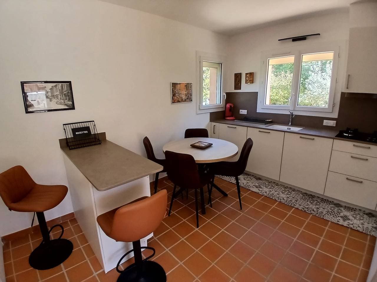 Foto 10 von 34: Ferienhaus 'Domaine Du Courroussouve' mit Bergblick, WLAN und Klimaanlage