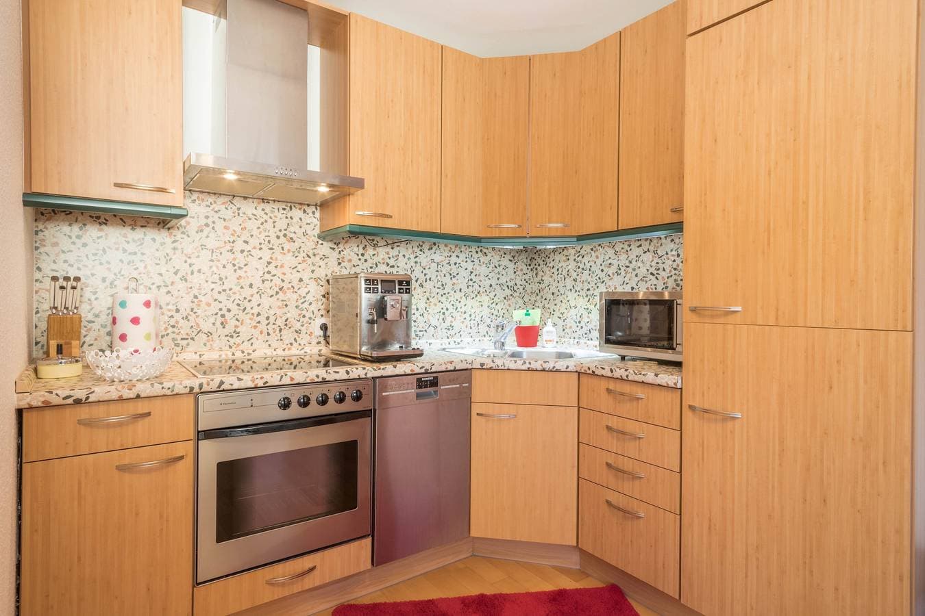 Foto 7 von 26: Moderne Ferienwohnung "Imelda" mit Balkon, Seeblick, WLAN