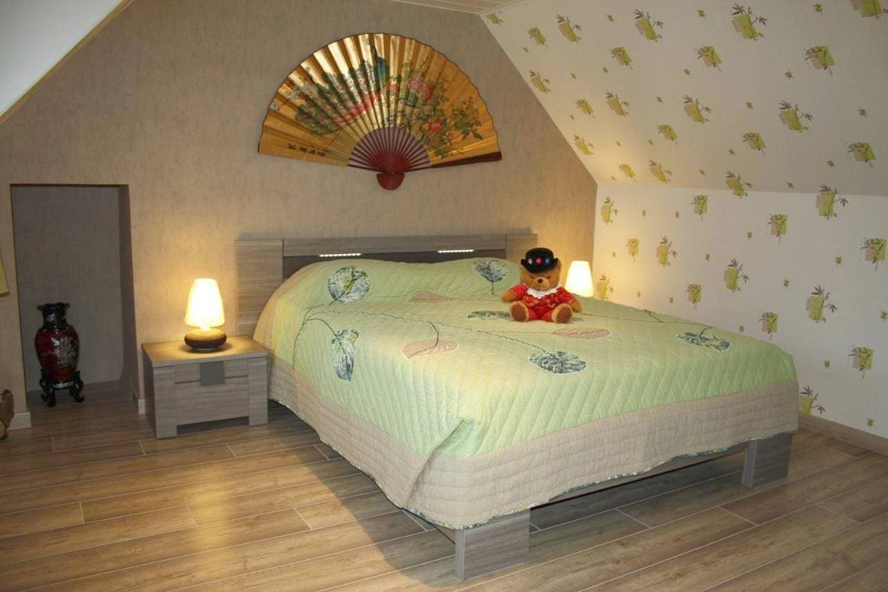 Foto 4 von 9: Double Room with Private Bathroom