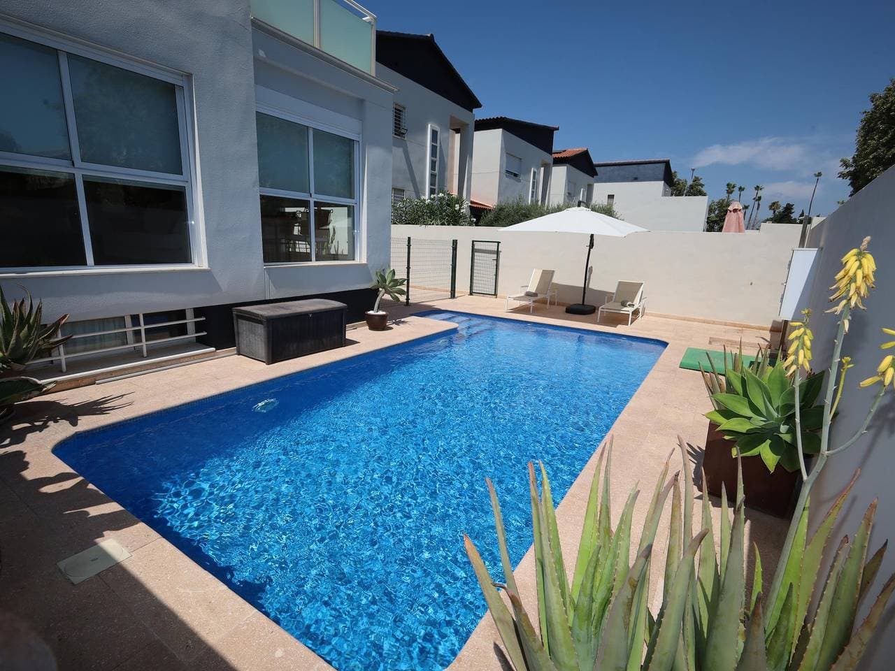 Foto 4 von 46: Ferienhaus für 6 Personen mit Balkon/Terrasse
