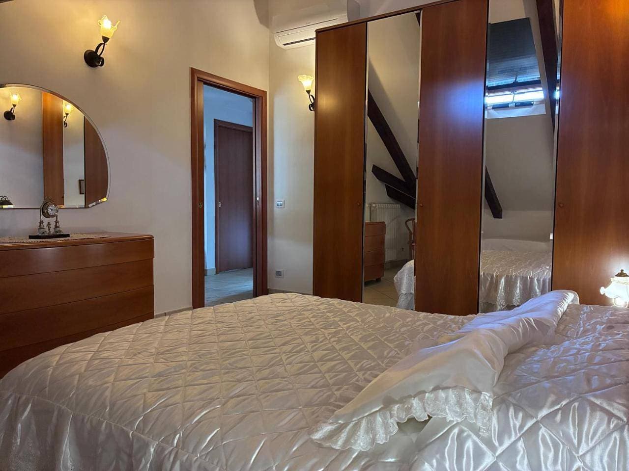 Foto 11 von 32: Two-Bedroom Apartment with Mountain View