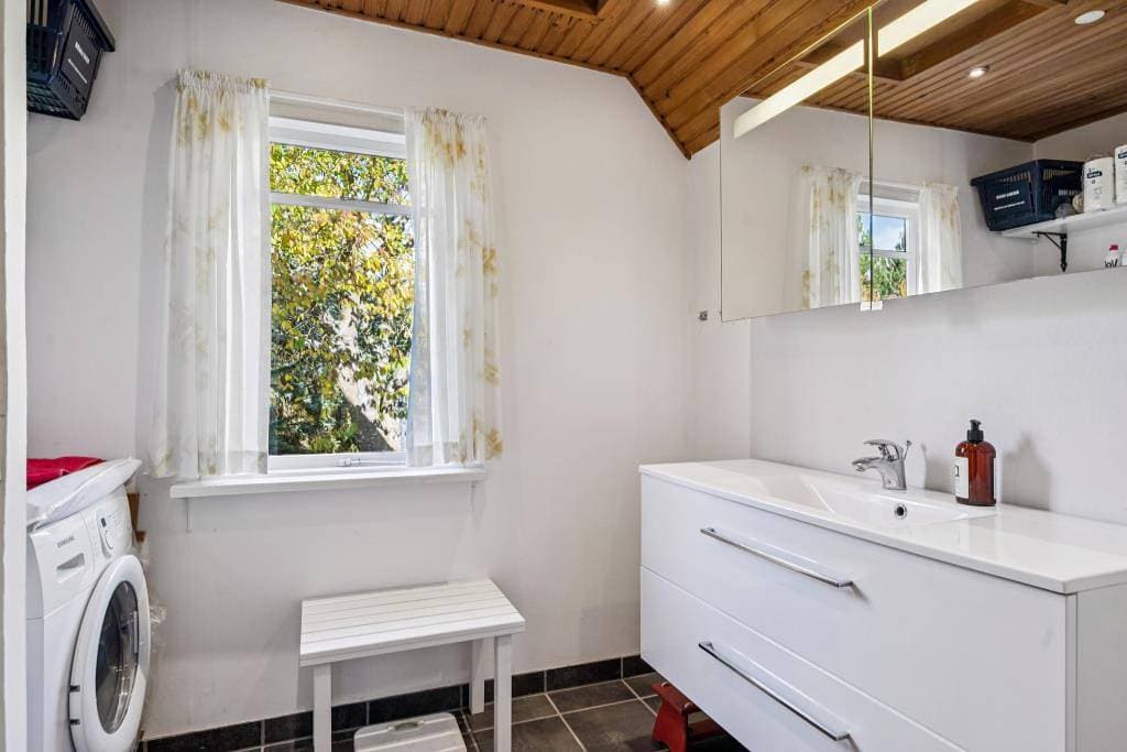 Foto 12 von 18: Authentisches Ferienhaus mit Reetdach und eingezäuntem Grundstück bei Ebeltoft