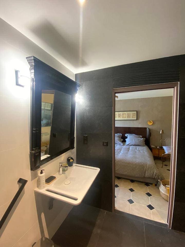 Foto 8 von 11: Double Room - Disability Access