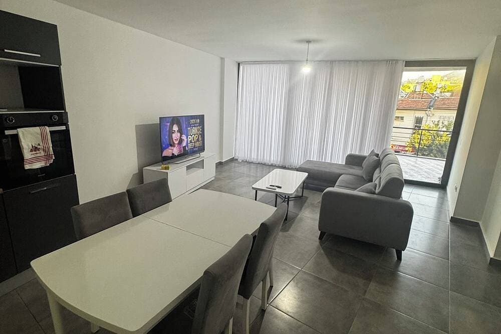 Foto 12 von 21: Girne- Geniş Teraslı Modern 2+1 Daire