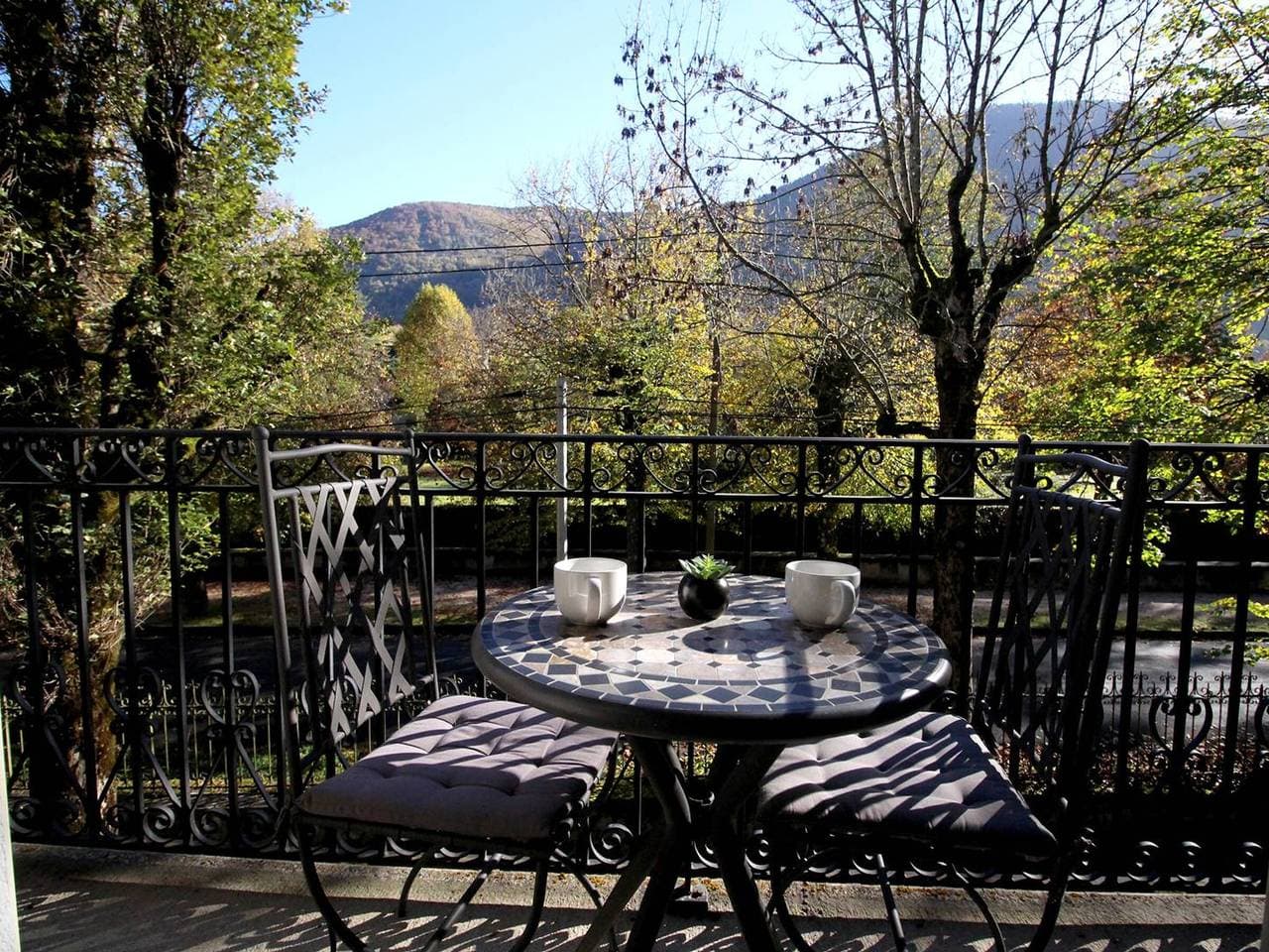 Foto 5 von 14: Charmantes 2-Zimmer mit Balkon, Parkplatz, nahe beim Park