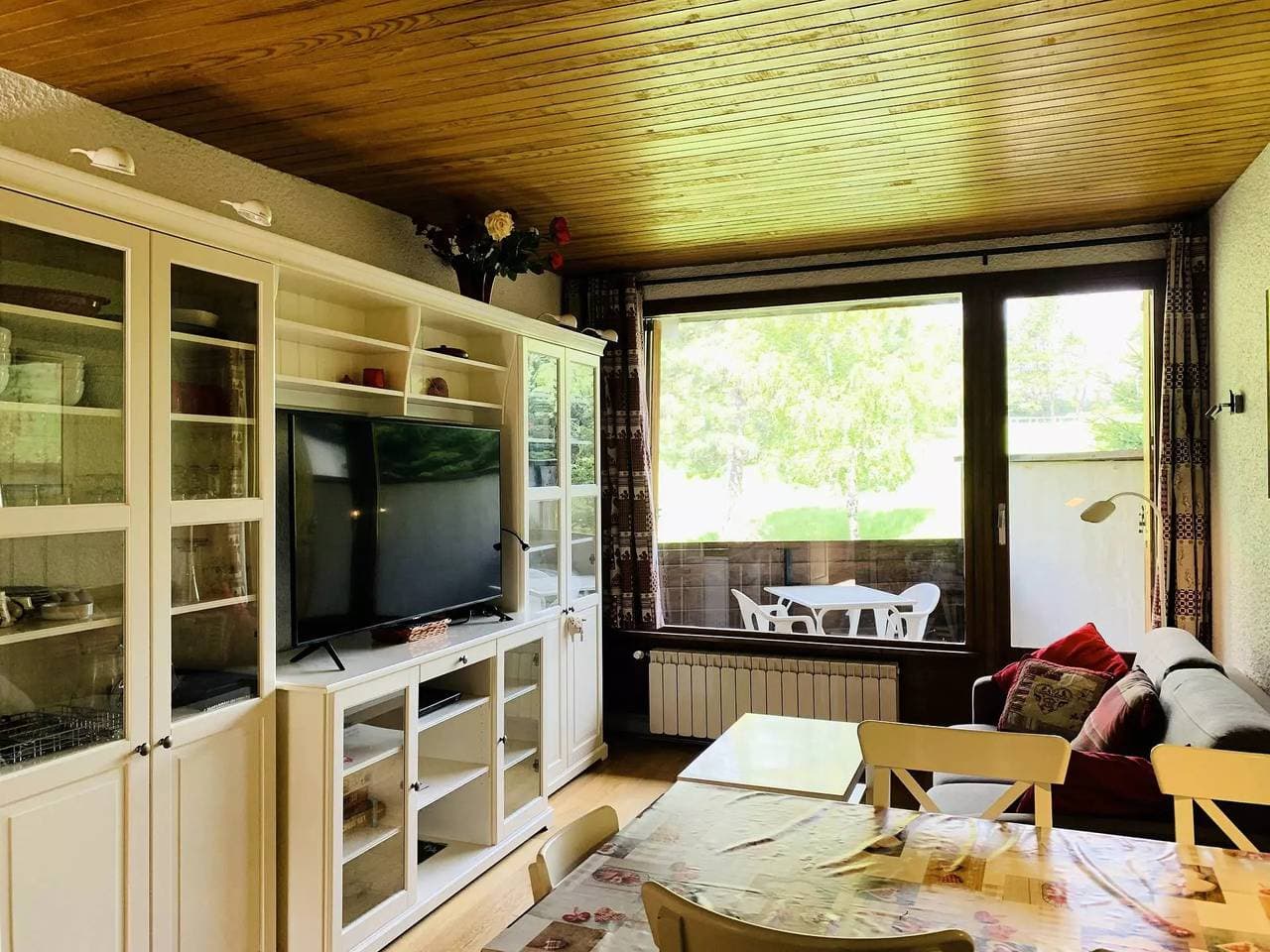 Schöne renovierte Wohnung, 2 Schlafzimmer, 2 Badezimmer, 58m2 1