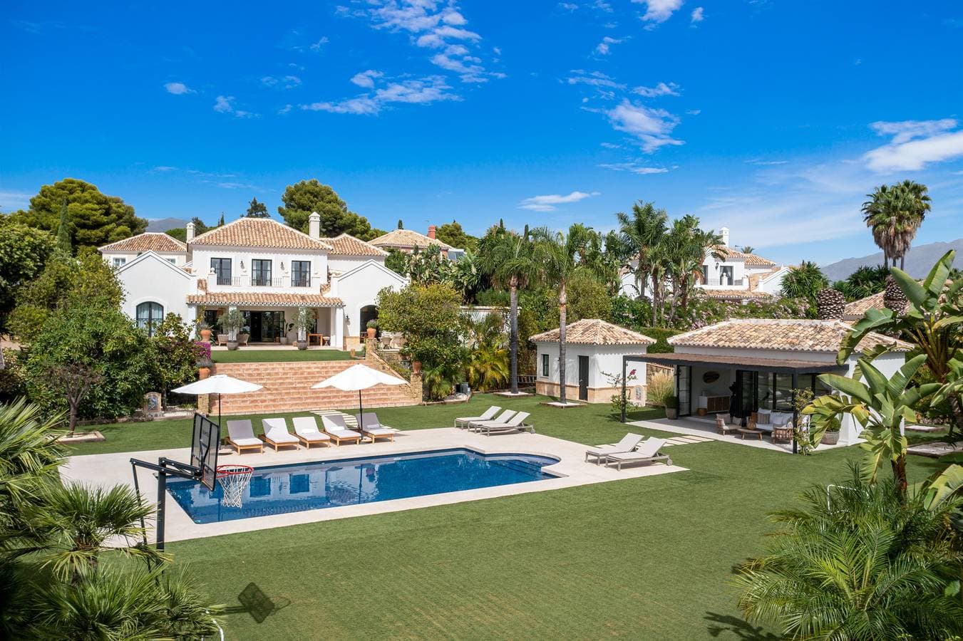 Villa Paraiso - Gym | Putting Green | Heated Pool 1