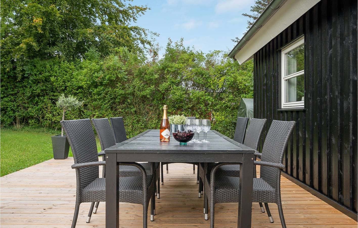 Foto 10 von 32: Ferienhaus für 8 Personen mit Terrasse