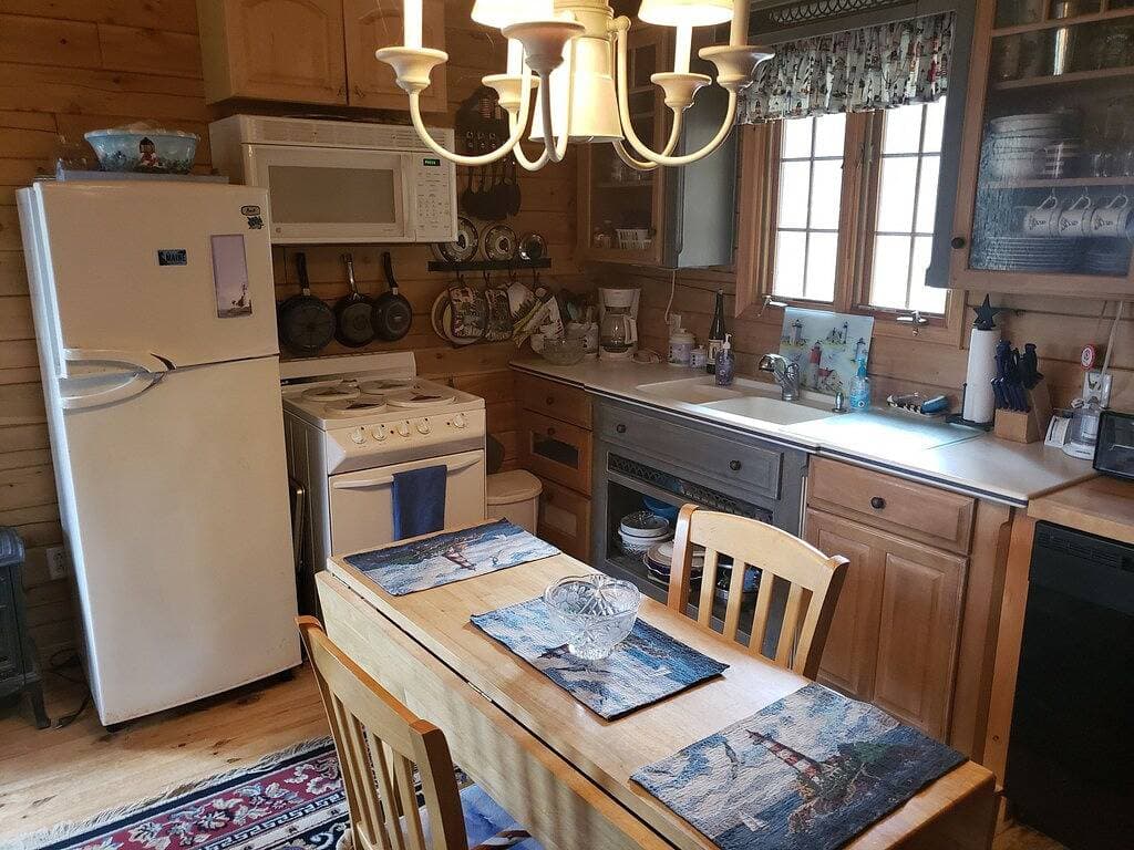 Foto 5 von 47: Tiny cabin Big Charm/Full refund up to 1 day out/Fire pit/ Beach/No pet fee